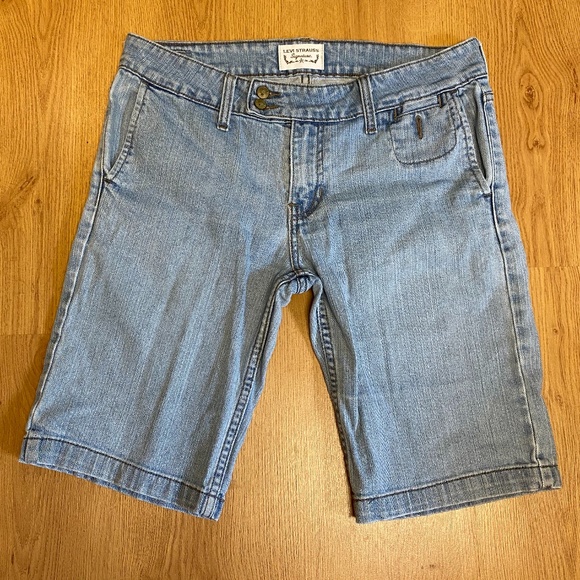 Levi Strauss bermuda jean shorts - Picture 1 of 6
